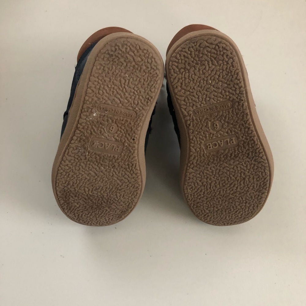Children’s Place Toddler Boy Mid-Top shoes - Picture 5 of 6